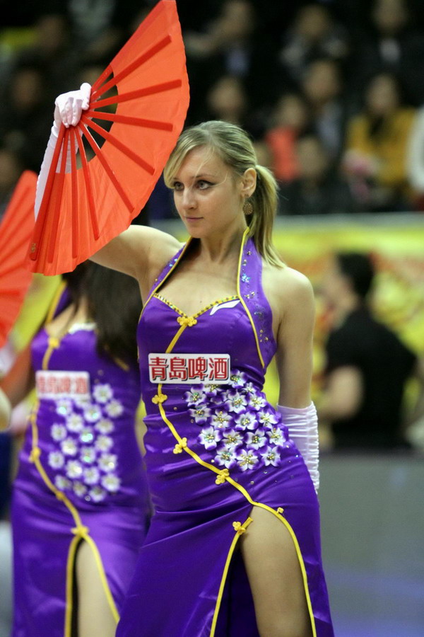 Ư����椡���1��15�գ�2012-2013����CBA��������23�֣��㶫��Զvs��ݸ�����ͣ������򱦱������ջ������衣