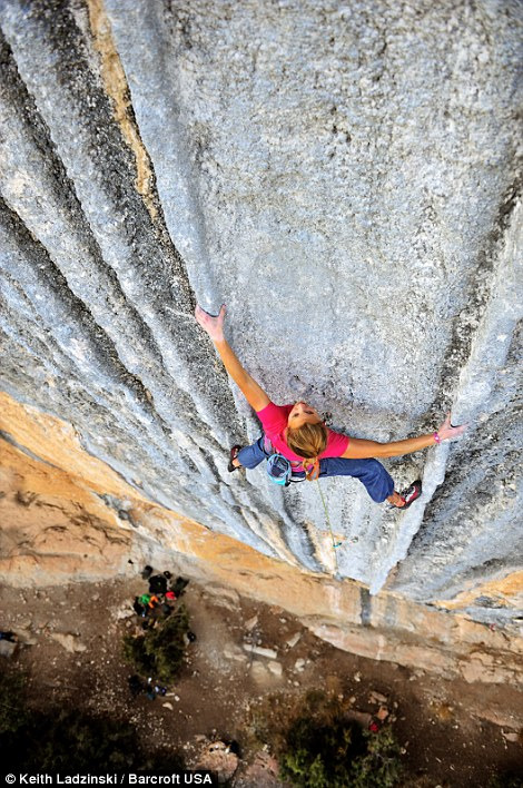 ������ͼ��19��Ů�����ȫ����������·�ߡ�12��