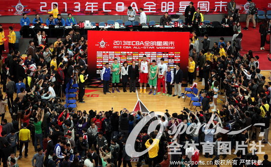 ���壺2013CBAȫ�������佱��ʽ���� �׽�������MVP��5��