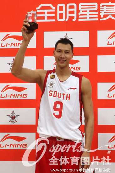 ���壺2013CBAȫ�������佱��ʽ���� �׽�������MVP��4��