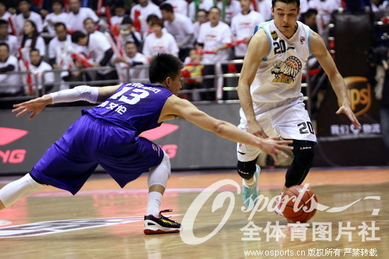 西热力江本场比赛发挥出色