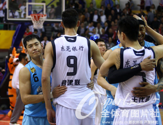 ���Ӷ�Ա�����໥����