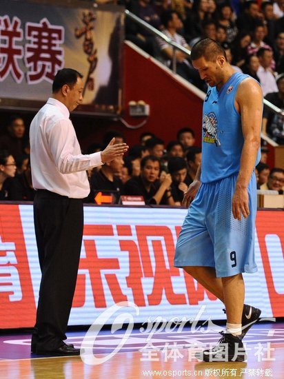 ���ض����η��汻���³�