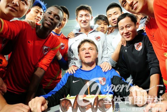 ���ں����ԱΪ��˧���� ��³�����������