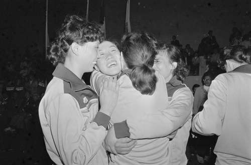 �Ϭ�1982�~9��25��A���궤�b�ĤE���@�ɤk���A���ɨM�ɤ��H3��0�Գӯ��|���Z�A����ã�]���@�^�B�i�T�ڡ]���G�^�B�]�ʪڡ]�k�G�^�B���ۮX�]�k�@�^�ۤ��֩�A�y�P�a��a�x�C