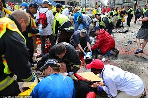 ��ը�ֳ�һƬ����