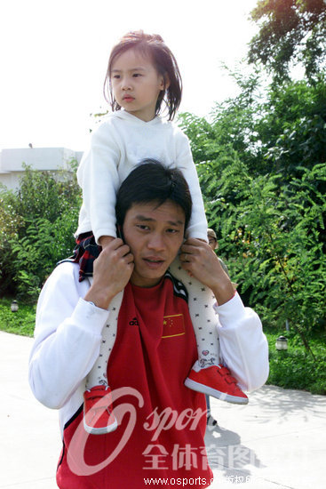 �������Ƿ�־���Ů��