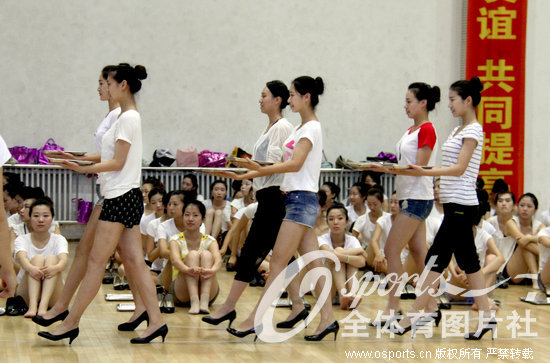 �佱����ѵ��