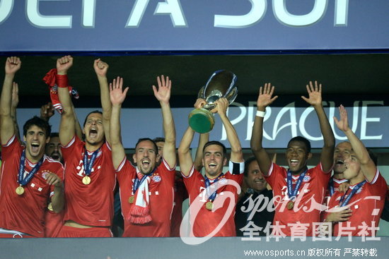 �ӳ���ķ�߾ٹھ�����