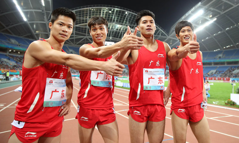 ��ʮ����ȫ�˻��ﾶ��Ŀ����4X100�׽����������㶫����38��73�ĳɼ���ùھ����㶫���ձ�����Ī��ѩ�����κ��̷��ȫ���������ң��ڶ�ں���ף���»�������������