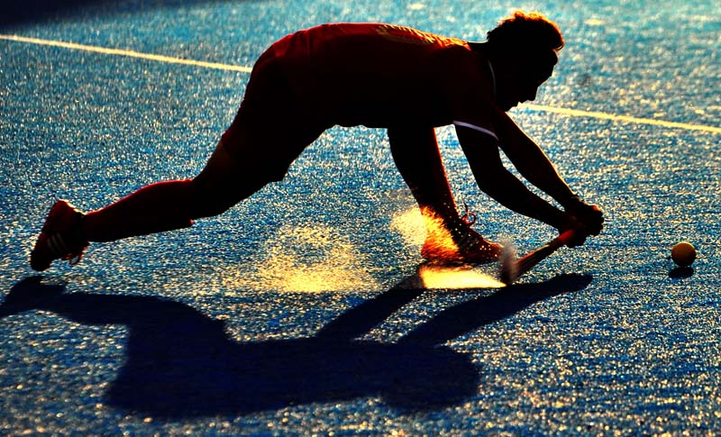 ��ʮ����ȫ�˻����������Ӿ�������������2��0սʤ���ɹŶӣ���ùھ������ɹŶӶ������ڱ����д����»�����߹����� 