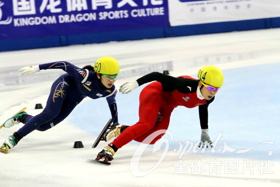 ���ۦb���ɤ�