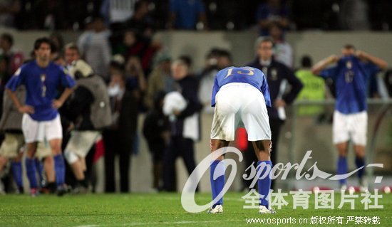 2004�~�ڬw�M �N�j�Q�p���ɥX�� ������(��)���椣�w