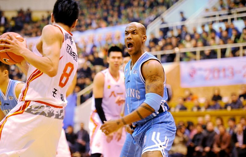 ���ص���߾���������ƣ�����2013��11��22�գ�2013-2014����CBA��������5�֣���������98-95սʤ��һ���������ڱ����з������ڡ�