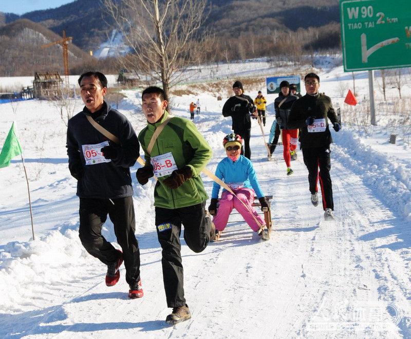 �˶�Ա�ڱ����С����� ��ϼ����