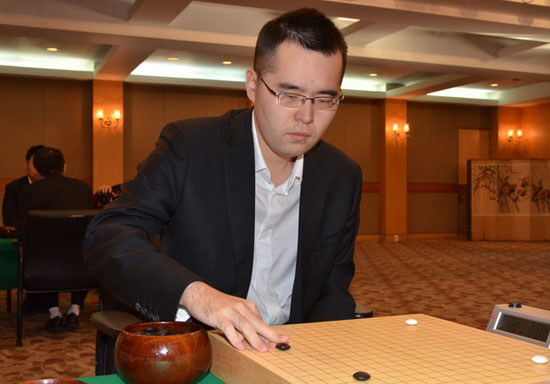 �޼��䡪��2013��6��12�գ���18��LG������Χ������ս����16ǿս�ں�����ԭ�����С��й��ȼ�������������22��С���޼������ν�������������ʯ�Ŷ���̭���֡�