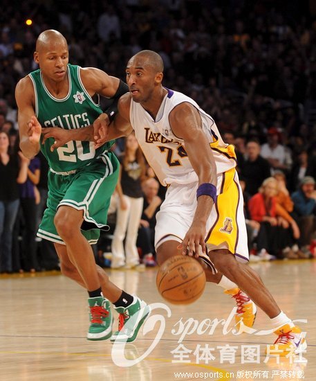 2008��12��26�գ�2008-2009����NBA������ʥ����ս����ɼ������92��83ʤ��ʿ�ٿ������ˡ���˧����ʦ���ƶ����ܿ�ѷ���ⳡ������Ŀ�Ĵ�ս��ȡ���˵�1000��ʤ������ΪNBA����λ��ǧʤ��ͷ����