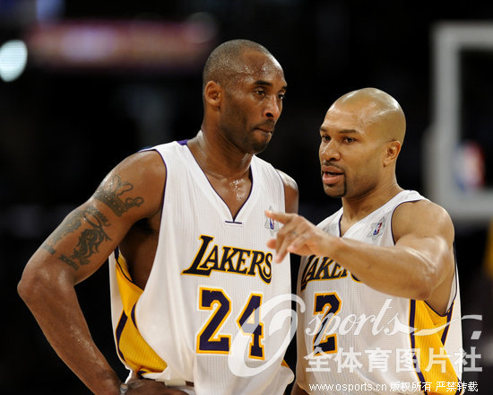 2010��12��26�գ�2010-2011����NBA������ʥ����ս����ɼ������80��96���������Ȼ�ղķ˹�����˫����ͷ69�֡�