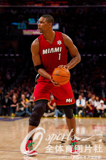 2010��12��26�գ�2010-2011����NBA������ʥ����ս����ɼ������80��96���������Ȼ�ղķ˹�����˫����ͷ69�֡�