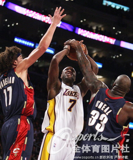 2009��12��26�գ�2009-2010����NBA������ʥ����ս����ɼ������87��102������������ʿ�����˵�5��ʤ��ֹ��