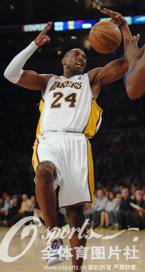 2007��12��26�գ�2007-2008����NBA������ʥ����ս������������122��115�����϶���̫��������(18-10)����ʤ����̫���Ĳ����СΪ1�����Ʊ�������38��7������������ķ28��12�����壬�����19��6���������¶�ķ15��14�����塣 