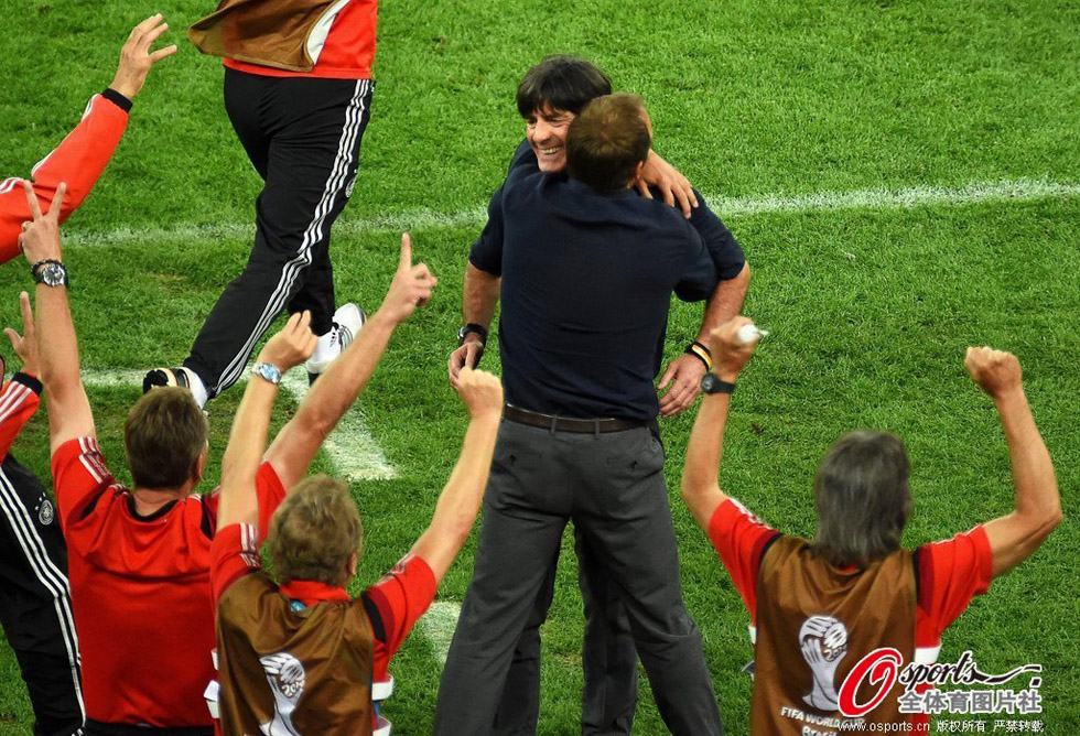 �w����鶤���y���̲ת��ӧQ