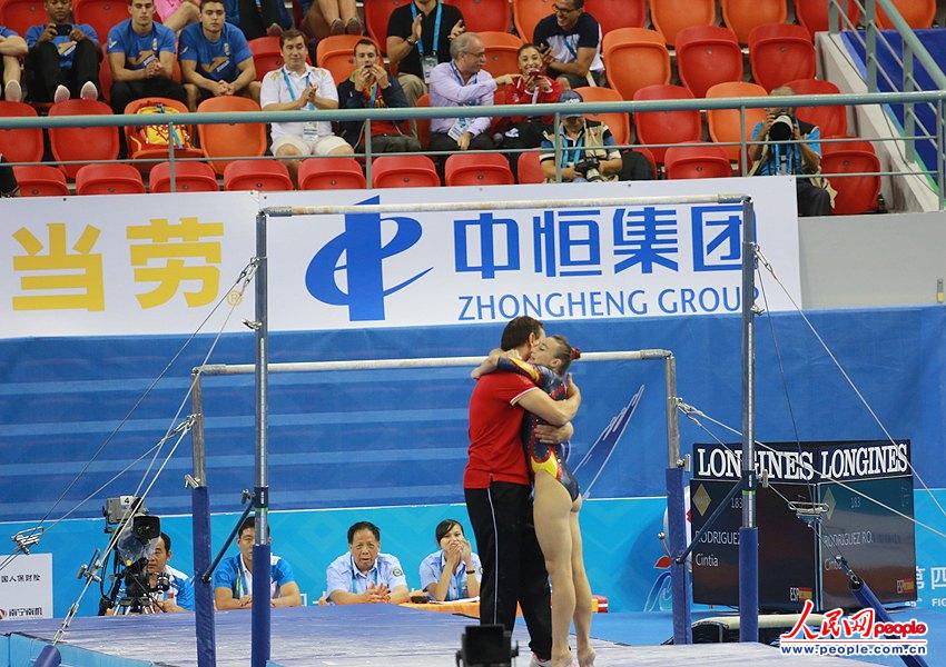 ����Ա���˶�Աӵ��