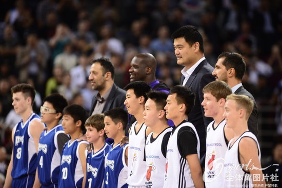 ���ߴġ��������Ҧ���������С��Ա��Ӱ