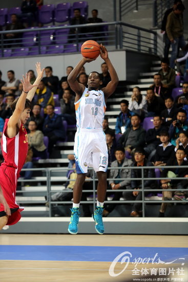 ���͸���ͻ����Ͷ