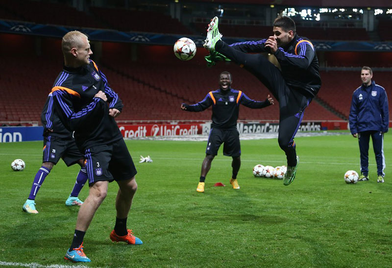 �й����򡪡�2014��11��4�գ�2014-2015����ŷ������С����ǰհ�����������ض�ѵ����ս���ٿ������ᡣ