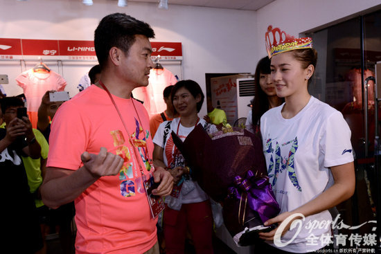 ����櫲μ������