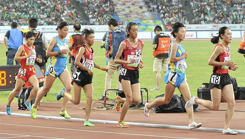 運動員在比賽中