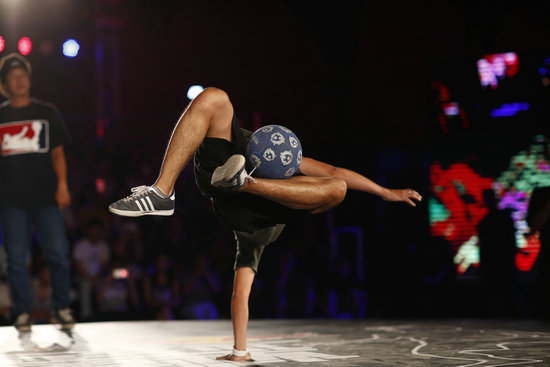 2016紅牛花式足球世界杯北京站選手炫酷動作