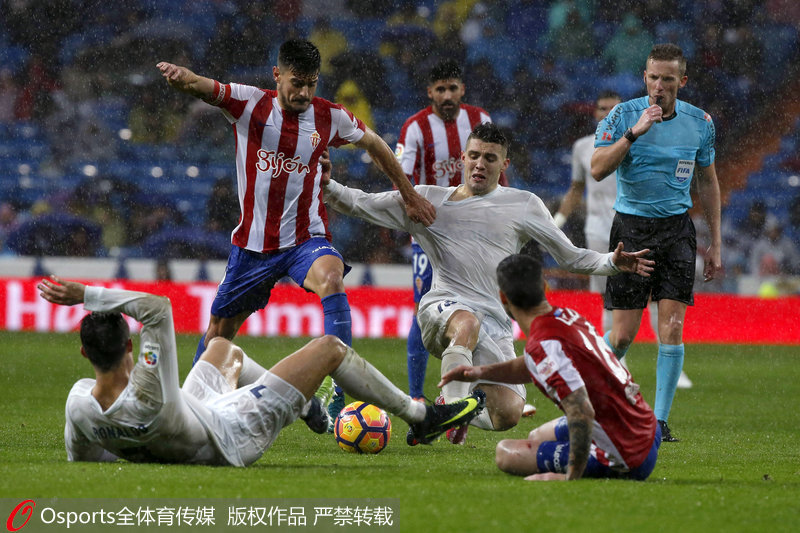 ˫����Ա����ƴ��