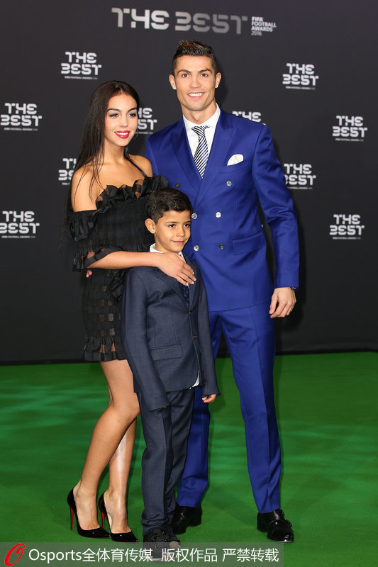 C��ЯŮ�ѡ����ӳ�ϯ