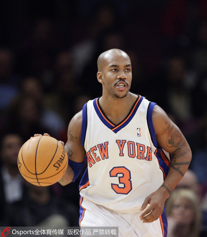 2004年1月6日，太陽隊與尼克斯隊進行了一筆牽涉八人的交換，尼克斯隊得到馬布裡，紐約之子終於回到他的家鄉。