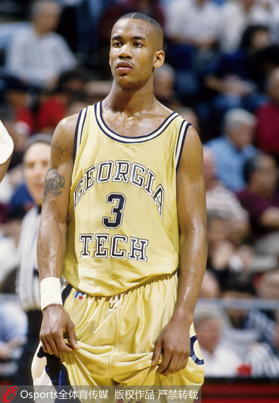 馬布裡年少成名，在小學時代就可以在比賽中與成年人對抗，到了高中他已經在街球界名聲大噪。最終，馬布裡以第1輪第4順位被雄鹿隊選中，隨即與雷-阿倫互換，被交易到森林狼隊。