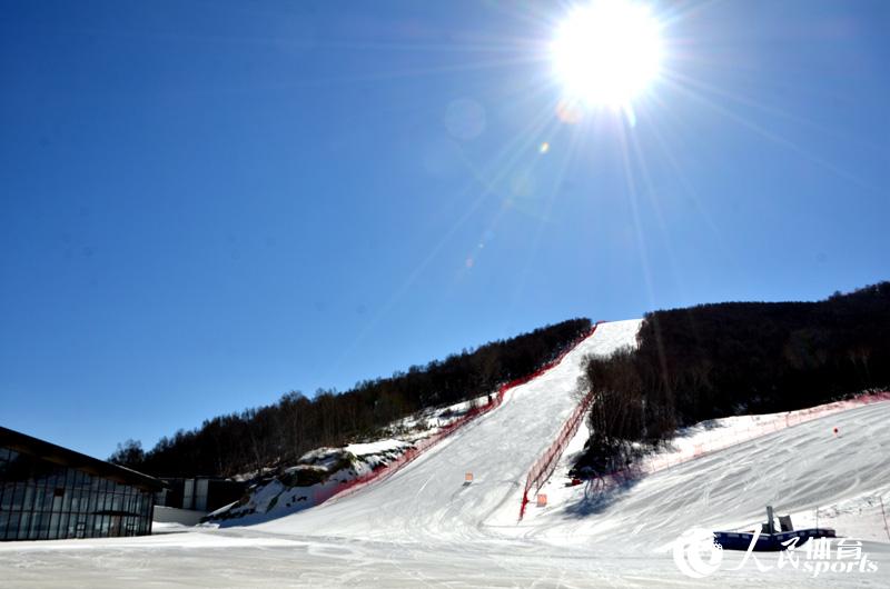 �����µ��ƶ���ѩ�� ���������� ��ѩ����