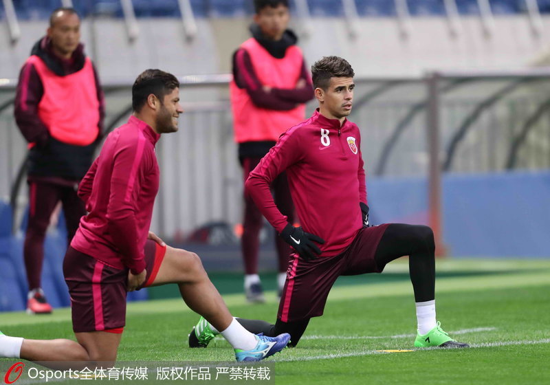 奧斯卡與胡爾克壓腿