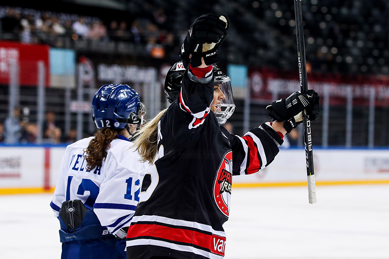 5-0׶ CWHLס3