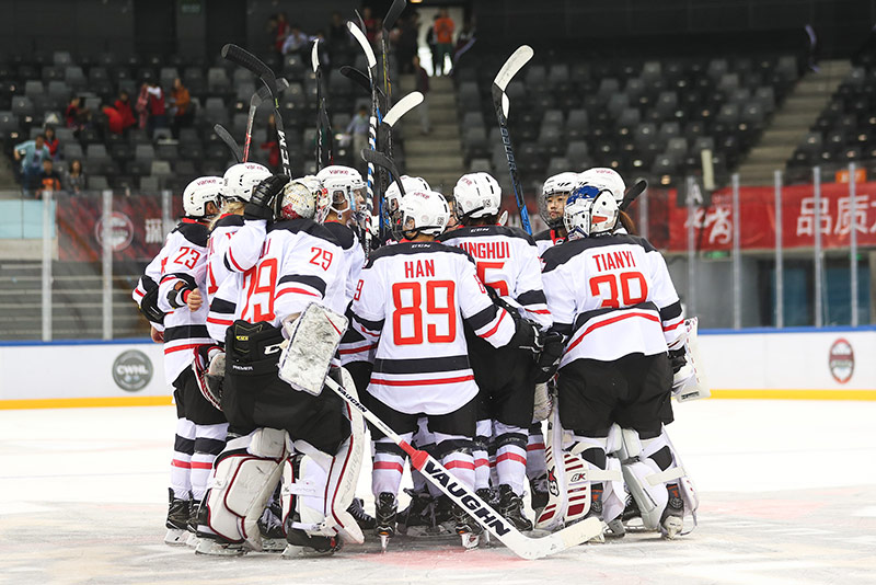 【CWHL】萬科陽光菜鳥賽季收獲自信 中國球員閃耀聯盟最年輕球隊【5】