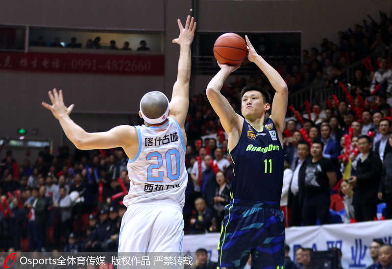 �����������ӳ�ɫ