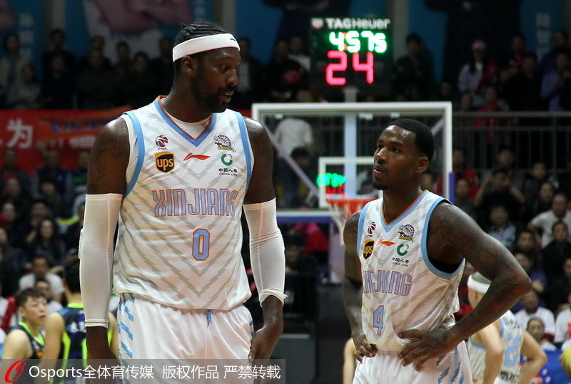 �����к��ǵ�˹˫ȭ�ѵ�����