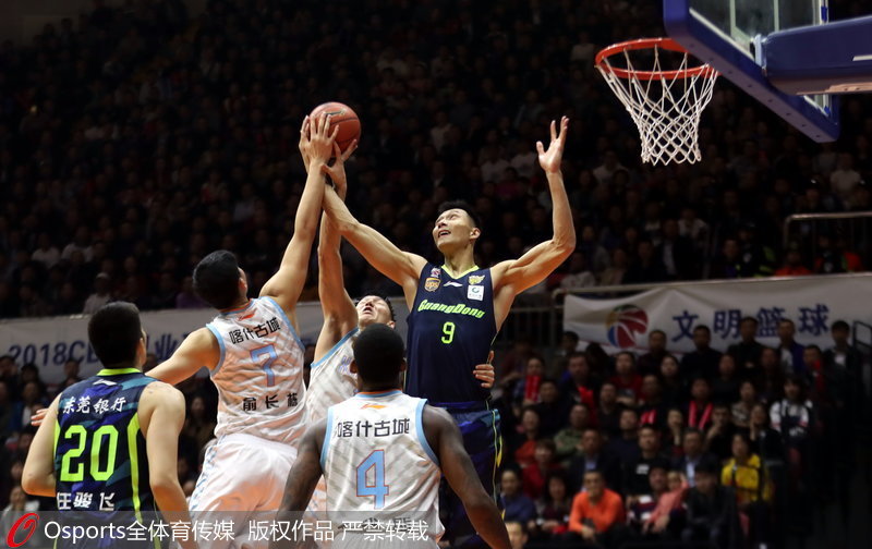 �׽������᳤��һ������