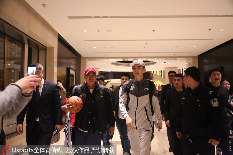 �����������Լе���ӭ