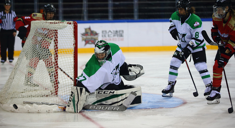 CWHL-伍茲破門難救主 萬科陽光主場1-3不敵萬錦迅雷【5】