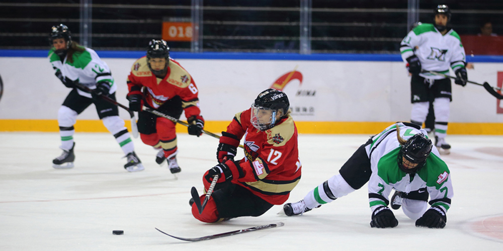 CWHL-伍茲破門難救主 萬科陽光主場1-3不敵萬錦迅雷