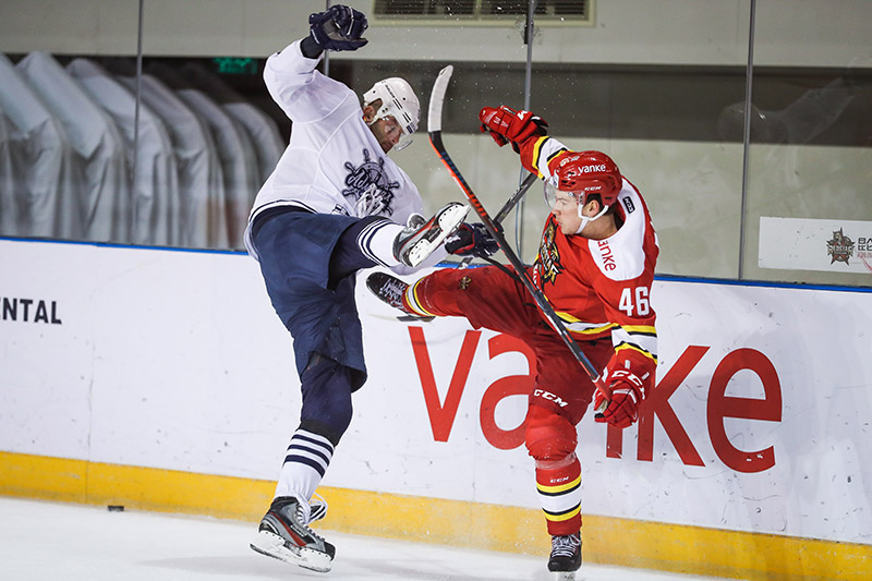 KHL-洛夫奎斯特帕羅拉破門 萬科龍新年首戰一球不敵海軍上將【4】