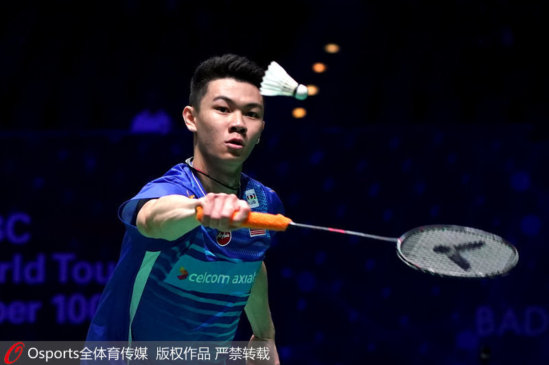 李梓嘉反手擊球